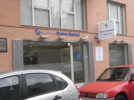 CLINICAS BREVA DENTAL -2