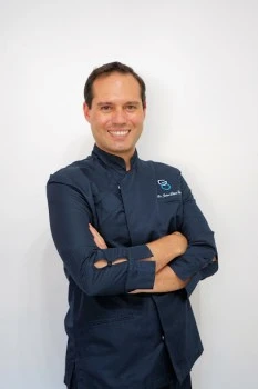 Dr. Javier López Ruiz, Dentista