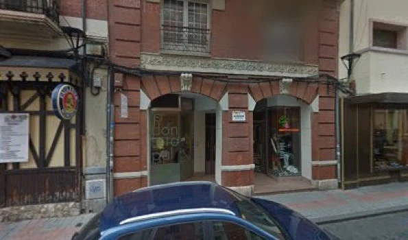 Belurce .B