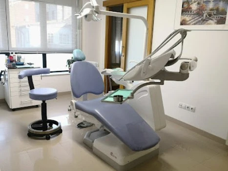 Clínica Dental Dra. De Sousa Dentistas
