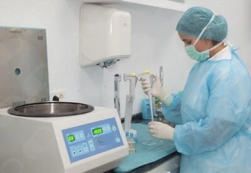 Dr. Javier De Lorenzo-Cáceres Cullen, Dentista