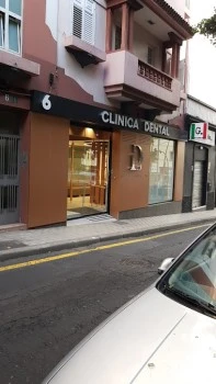 Clínica Dental Lola Puertas y David O. Otero
