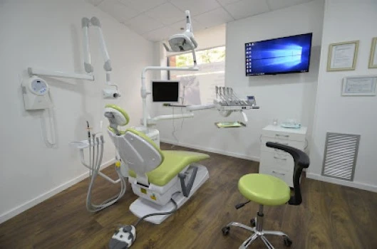 Clínica Dental Díaz - Ayuste