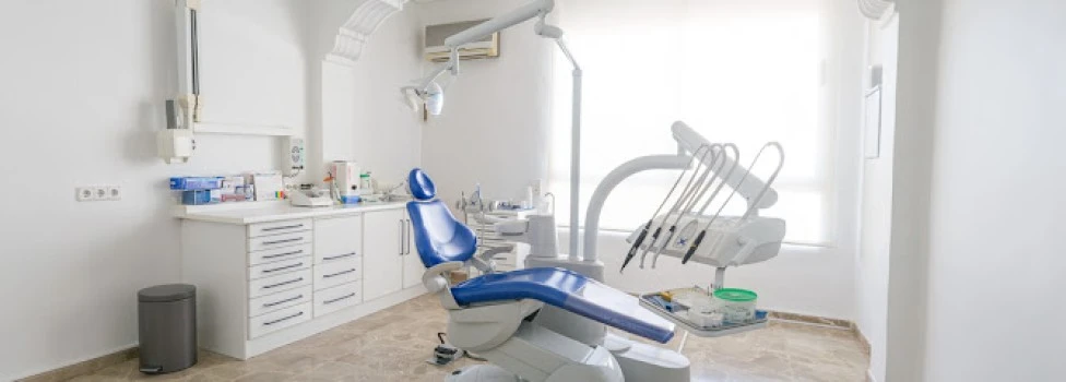 CLINICA DENTAL DRAS SALVADOR &amp; BORJA