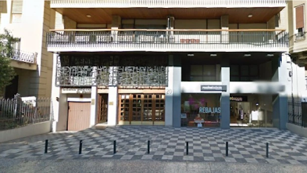 Clínica dental Dr. Luis Montis - Dentista en Zaragoza