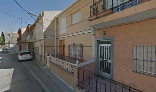 SALINAS Y MORENO, S.L
