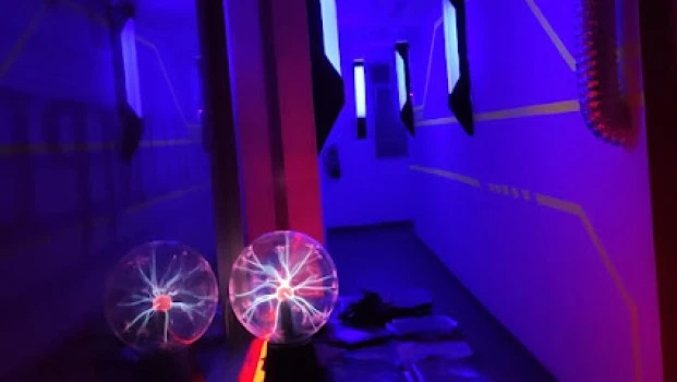 JUMPER ESCAPE ROOM