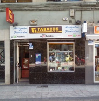 Estanco 33. Expendeduria Tabaco y Timbre. Loterias y Apuestas del Estado