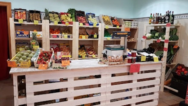 Frutería A Dos Manzanas