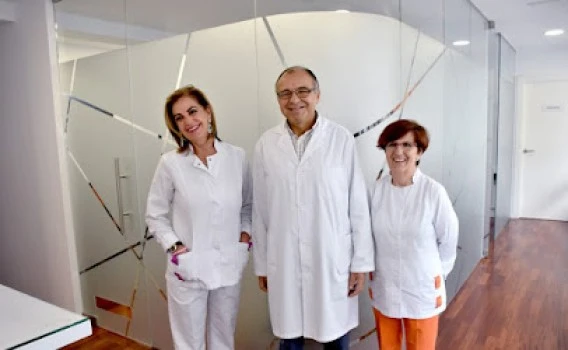 Dr. Carlos Freire Bazarra