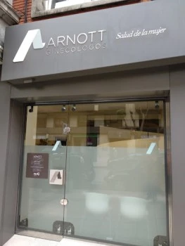 Arnott Ginecólogos Oviedo