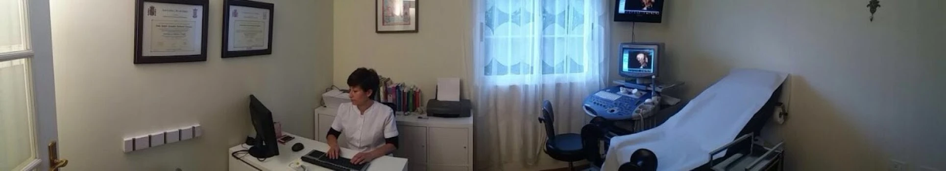 Dra. Alexandra Palenzuela - Ginecología y Salud de la Mujer