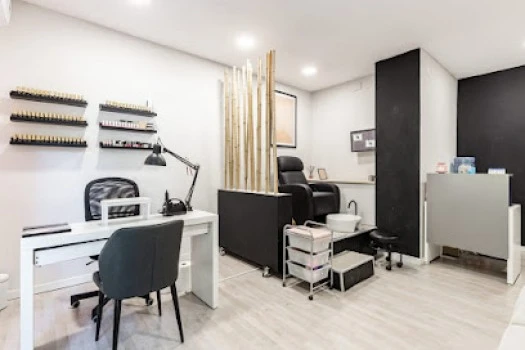 Salón de uñas Yaar Nails