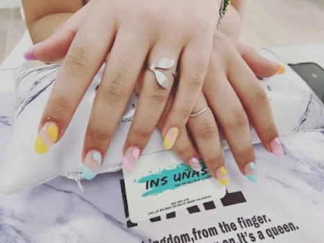 INS UÑAS salón uñas y pestañas