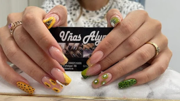 Uñas Alyn II