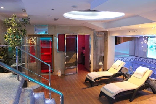 Aquatherapia Spa Center - Balneario &amp; Spa, Masajes y Centro de Estética en Salamanca