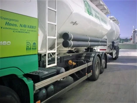 Transportes Hermanos Navarro