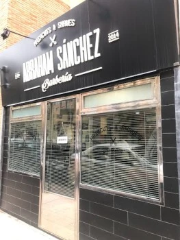 Peluquería &amp; Barbería Tahiri