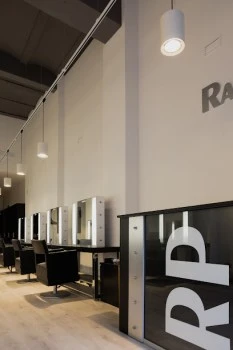 Raffel Pagès | Peluquería Barcelona | C/Còrsega
