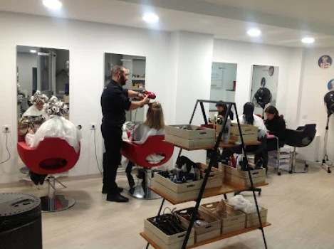 DANNA STILS COMPAGNIA DELLA BELLEZZA