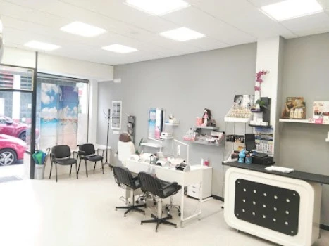 Alhazar Peluqueria, Estetica y Solarium