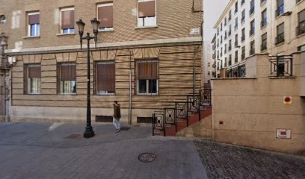 Ana Serrano Ferrer. Psiquiatra en Zaragoza.