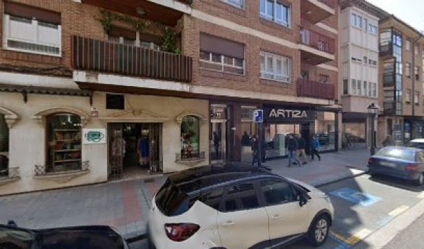 ARQUITECTO - Esteban Rodríguez