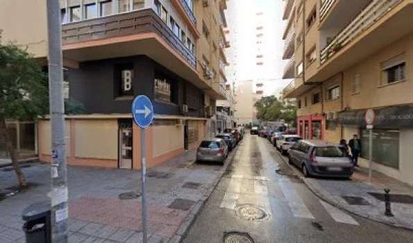 Centro Del Cuerpo Y La Voz C B
