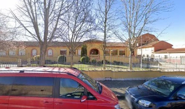 Centro de Oficios y Artes Plásticas