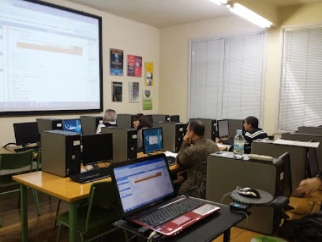 Centro De Formacion E Recursos
