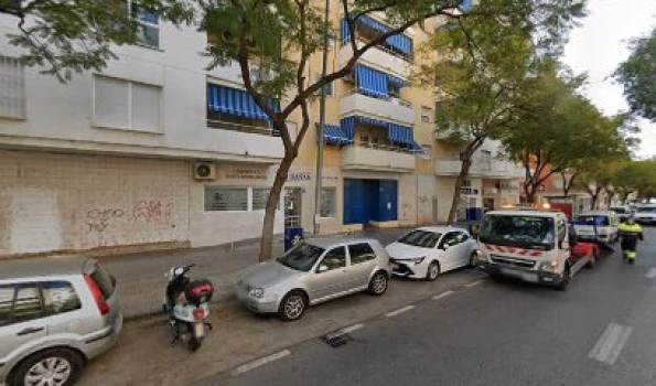 Limpiezas y Mantenimientos Rayas S.L.