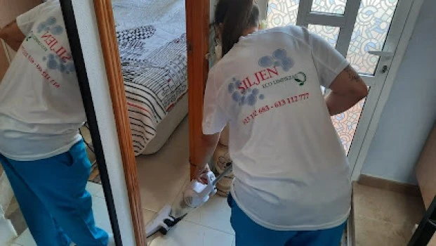 SILJEN Limpieza en Murcia a Domicilio del Hogar, Cristales, Comunidades, Negocios, casas,Oficinas y 