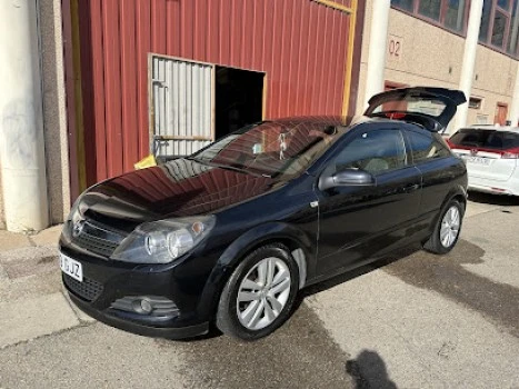 Limpieza sobre ruedas- Limpieza de coches a domicilio.